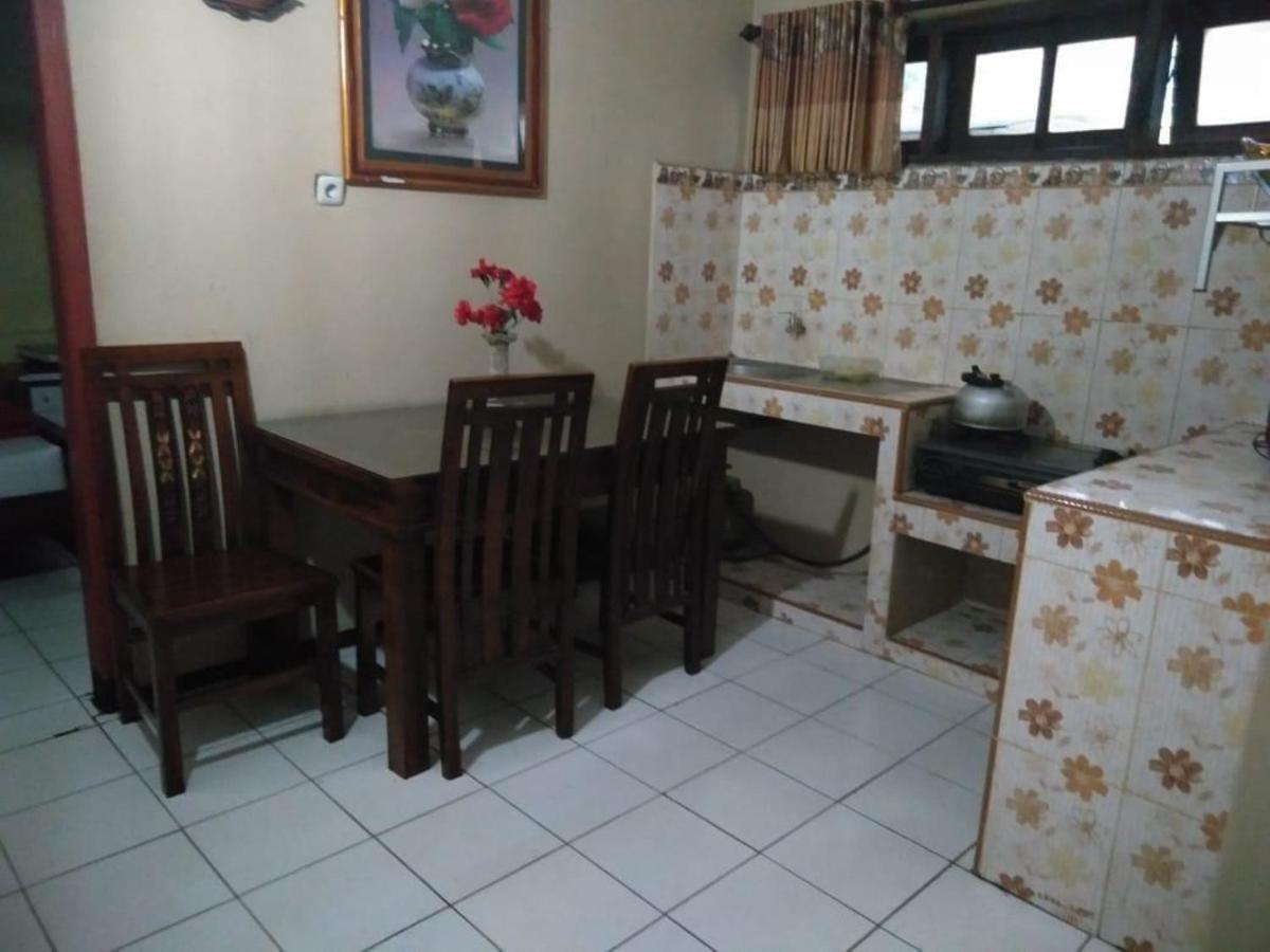 Villa Trijaya Batu  Exterior foto
